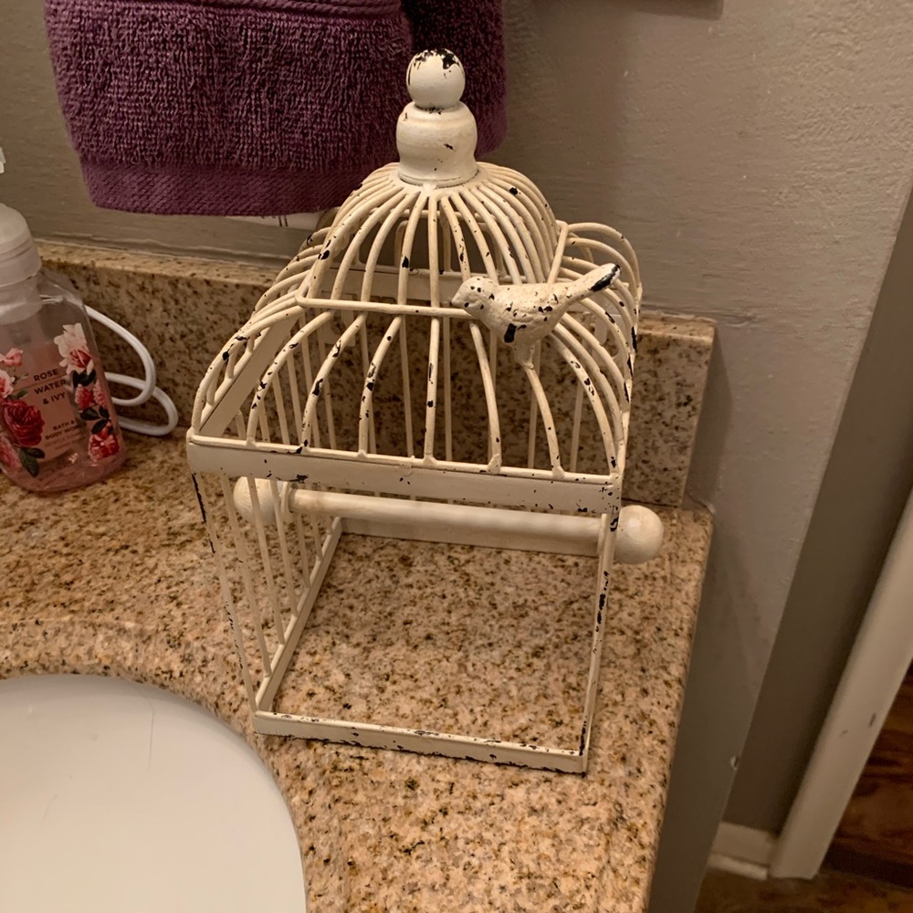 Toilet paper holder